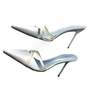 Vintage BCBGirls Cream Pointy Toe Mules